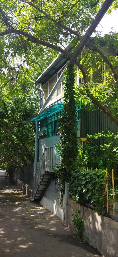 Asine Erivan Exterior foto